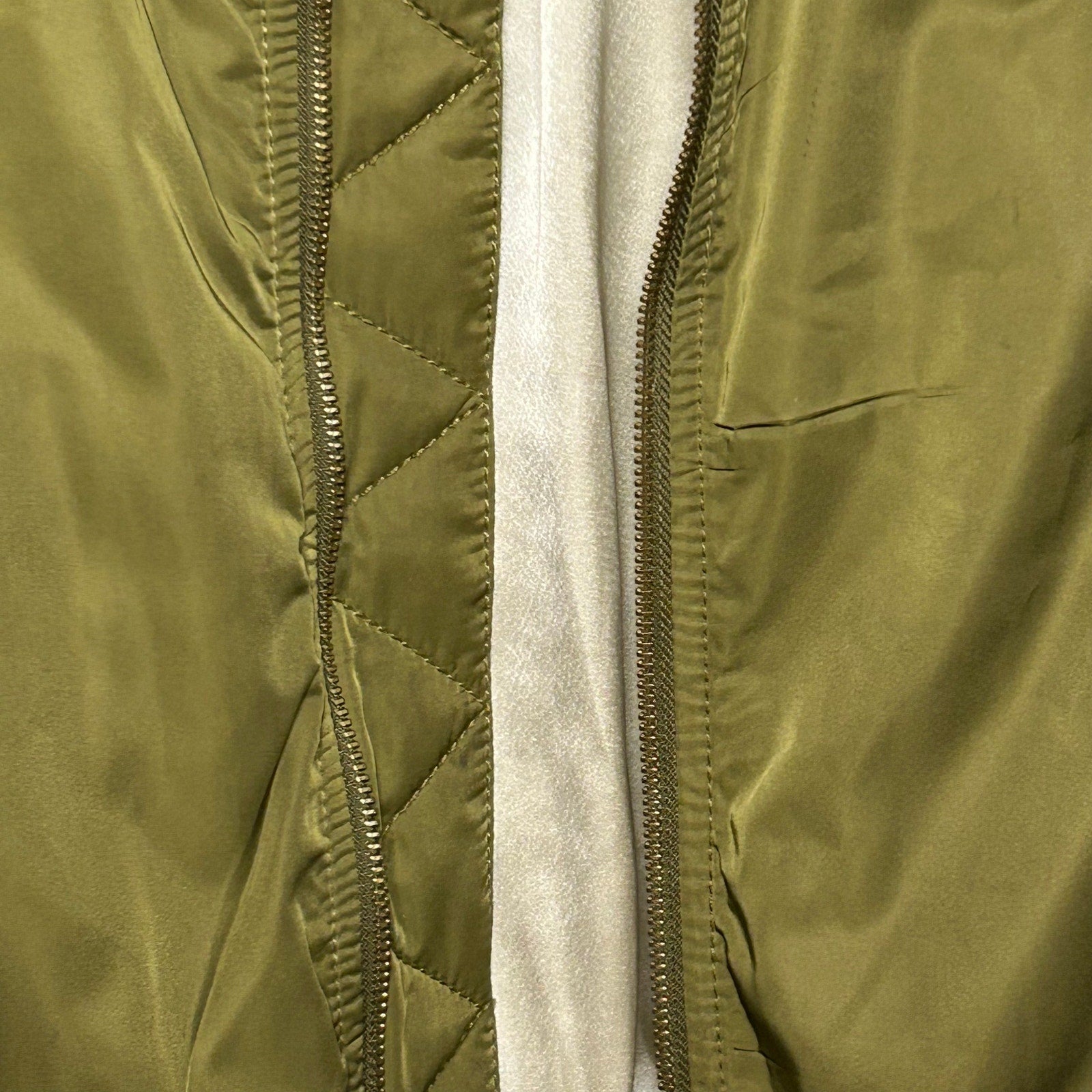 Old Navy Green Satin XS Bomber Jacket Retro Casual Streetwear Flight Coat Zip Up