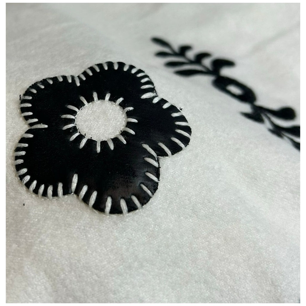VTG 90s Venezia White Black Embroidered Mini Skirt Plus 16 XL Grunge Retro Y2K