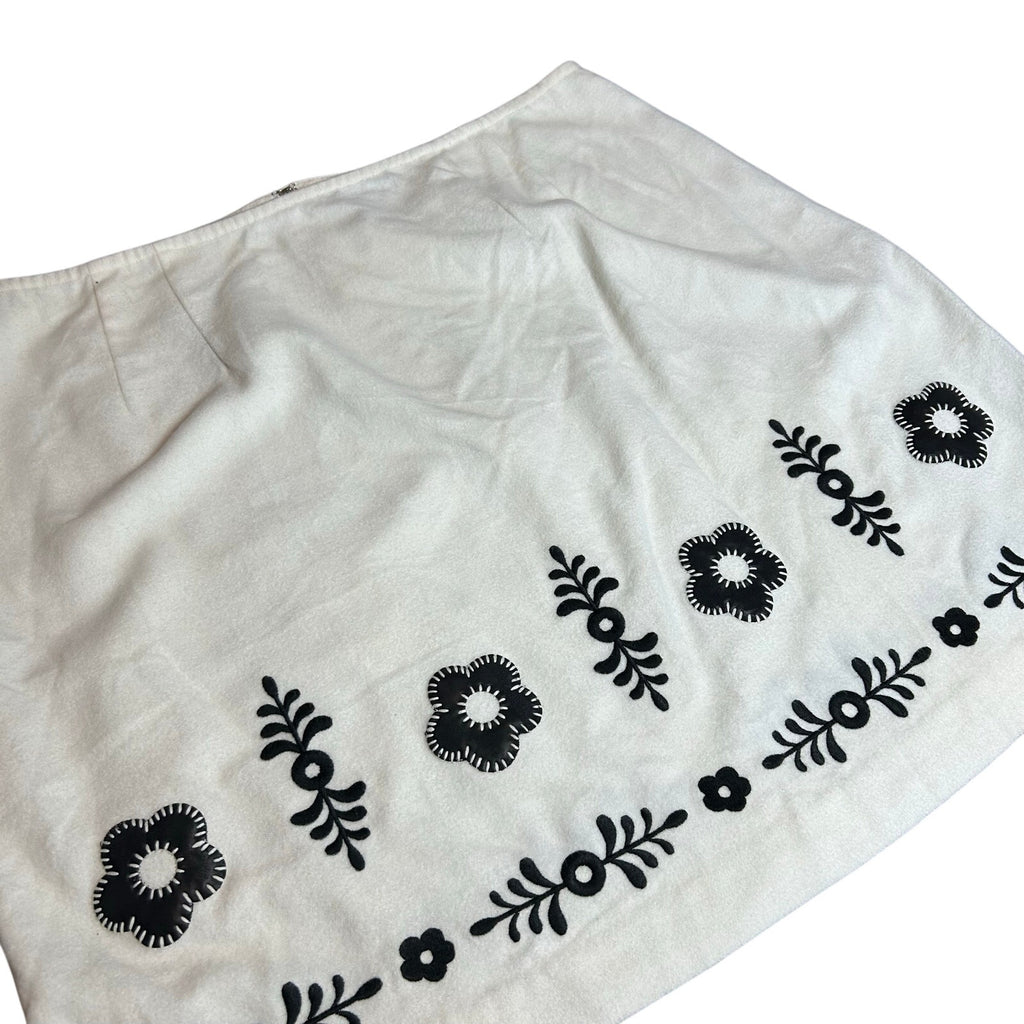 VTG 90s Venezia White Black Embroidered Mini Skirt Plus 16 XL Grunge Retro Y2K