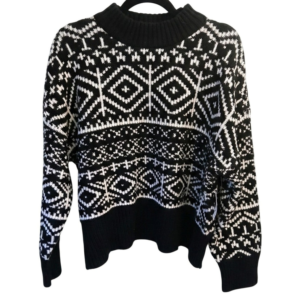 Old Navy SoSoft Fair Isle Sweater Black White Geo Pattern Large NWT Cropped L