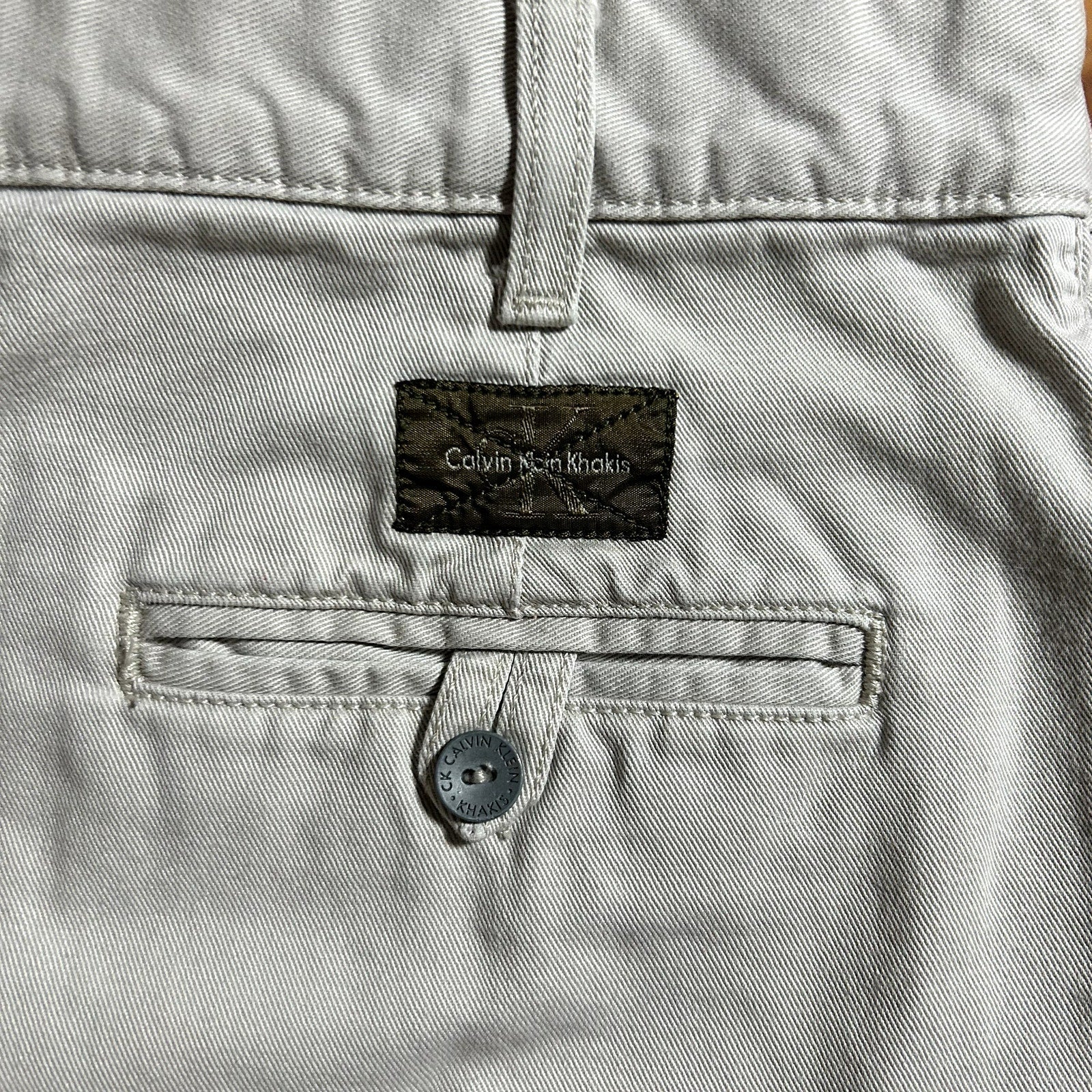 Calvin Klein Khakis VTG Made in USA 100% Cotton Flat Front Khaki Shorts Size 12