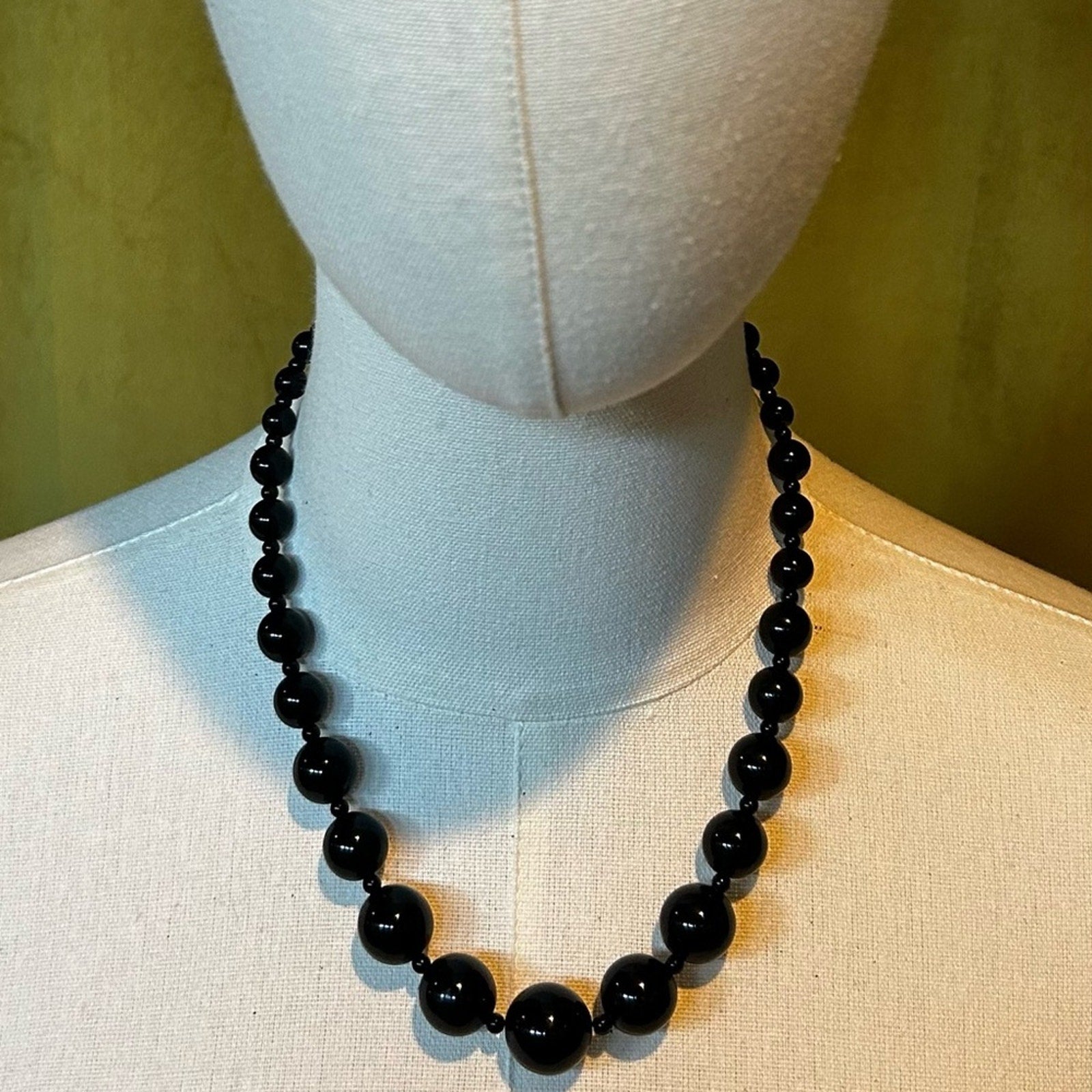 VTG Y2K Black Graduated Bead Necklace Adjustable Whimsygoth Grunge Goth Siren