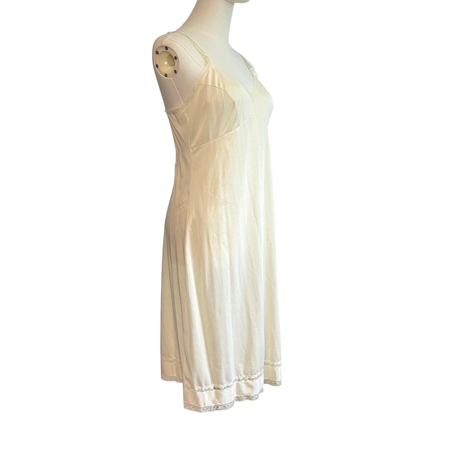 VTG 70s JCPenney Cream Slip S Minimalist Lingerie Coquette Cottage Romantic Twee