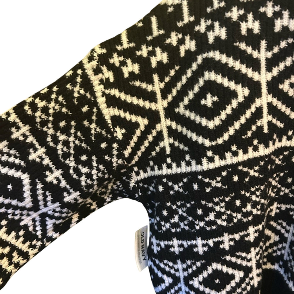 Old Navy SoSoft Fair Isle Sweater Black White Geo Pattern Large NWT Cropped L