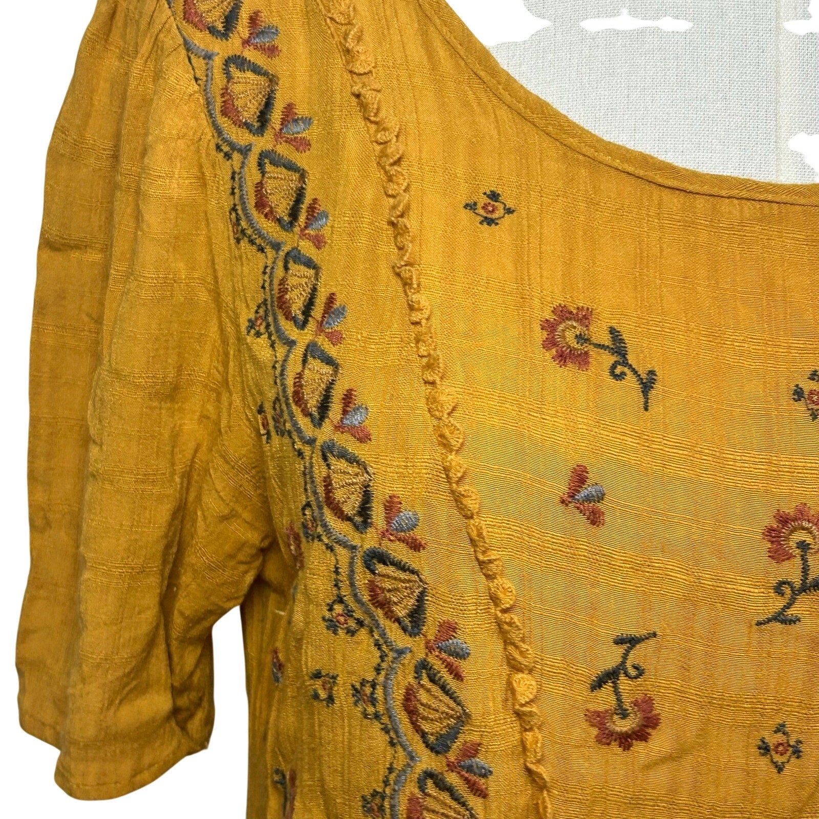 Knox Rose M Yellow Embroidered Tunic Top Boho Peasant Cottage Fairy Indie Casual