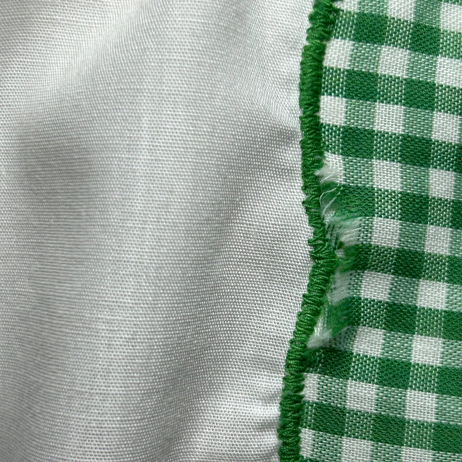 VTG 70s White Shamrock M Embroidery Gingham St. Patrick's Day Top Twee Retro