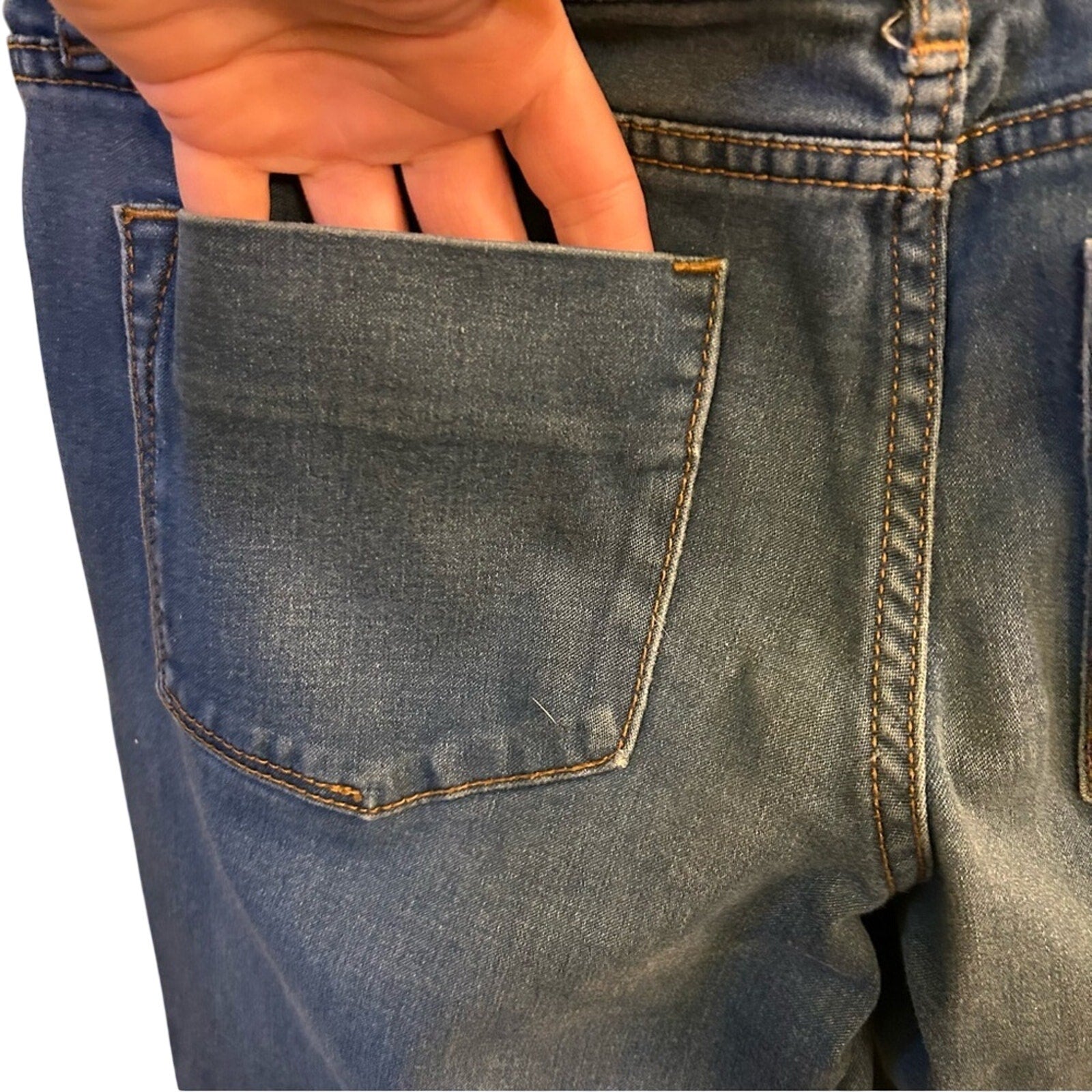 WASSIO Luxe Straight Leg Jeans Size 6 Medium Wash Stretch Blue Denim RN 159052
