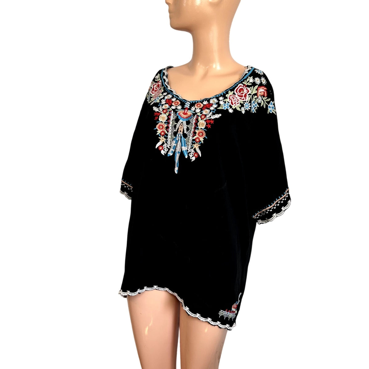 Black Southwestern Embroidered XL Rayon Batwing Blouse Top Boho Peasant Western