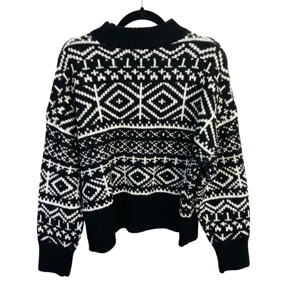 Old Navy SoSoft Fair Isle Sweater Black White Geo Pattern Large NWT Cropped L