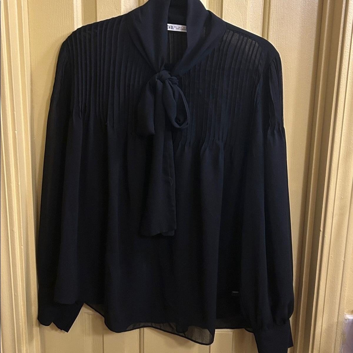 Zara Pleated Tie Neck Blouse Black Sheer Chiffon Pussy Bow Shirt Woman Large L