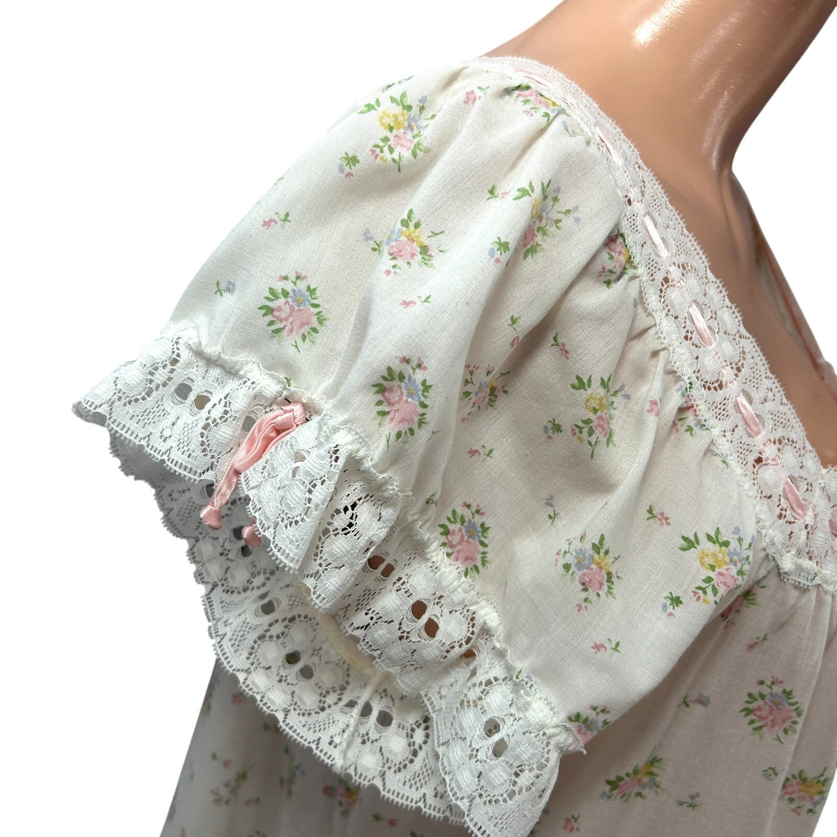 VTG 70s M/L White Pink Floral Cotton A-Line Nightgown Cottagecore Prairie Lace