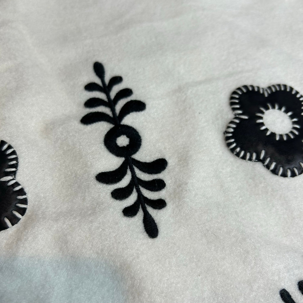 VTG 90s Venezia White Black Embroidered Mini Skirt Plus 16 XL Grunge Retro Y2K