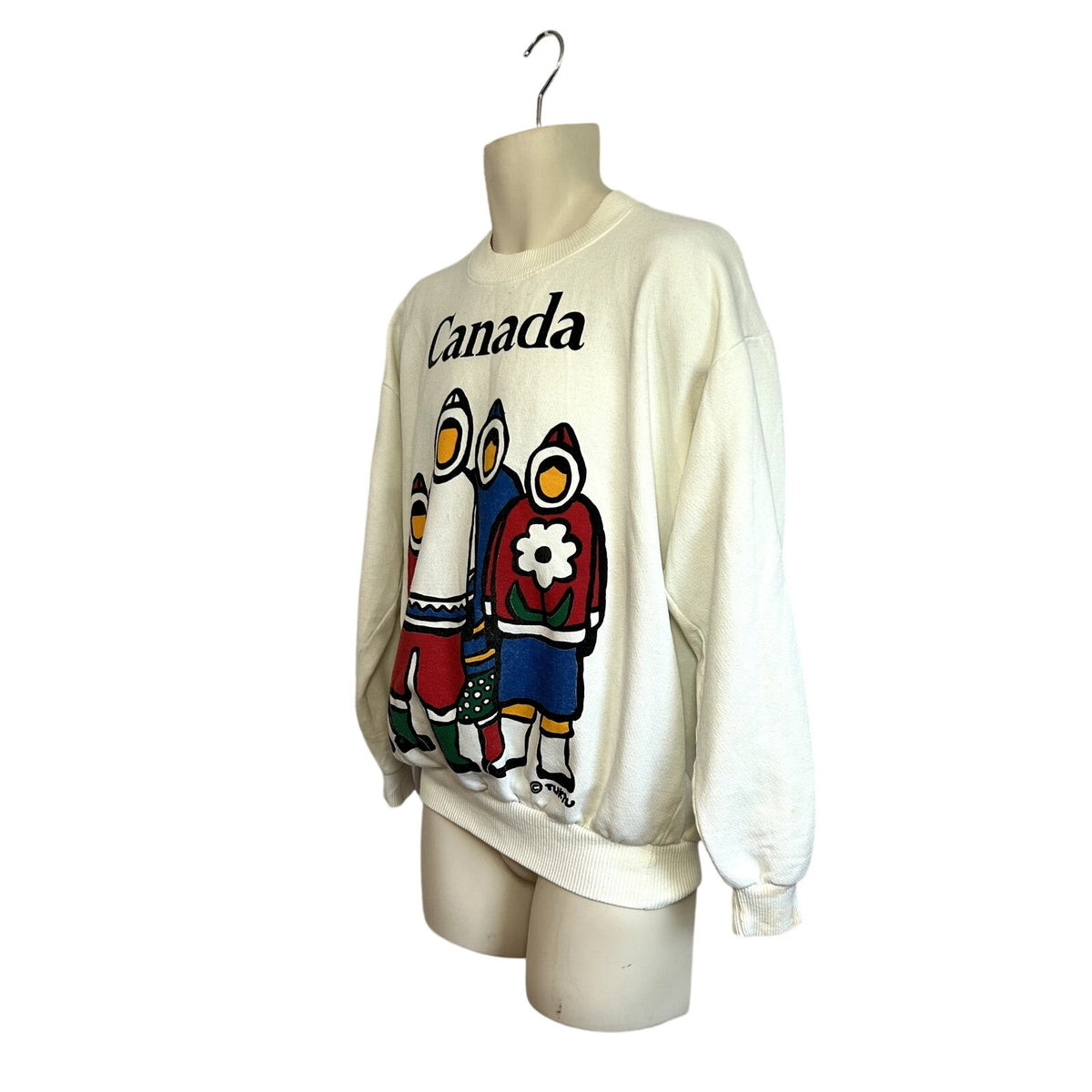 TUKTU One Size White Canadian Indigenous Art Graphic Sweatshirt Crewneck Fleece