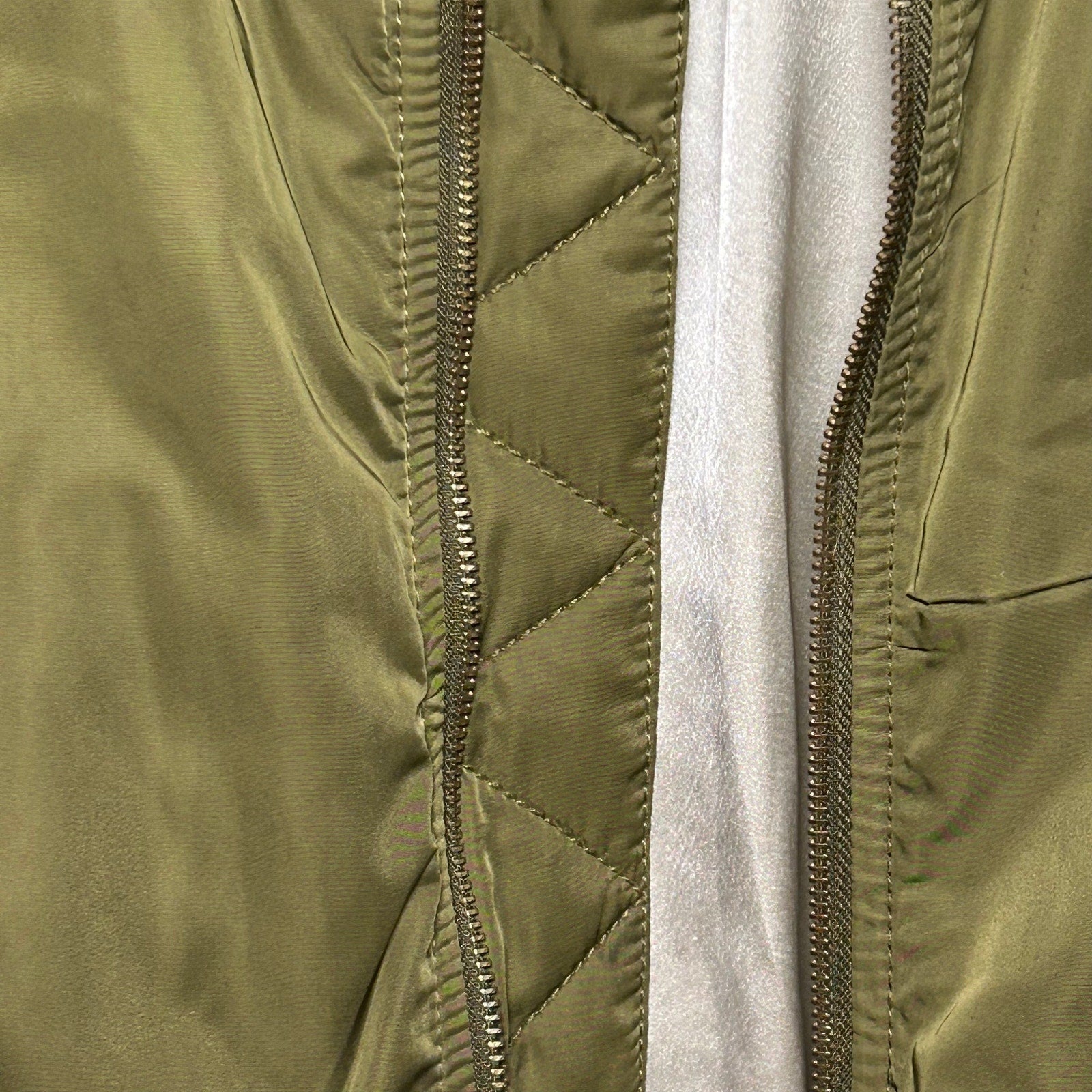 Old Navy Green Satin XS Bomber Jacket Retro Casual Streetwear Flight Coat Zip Up