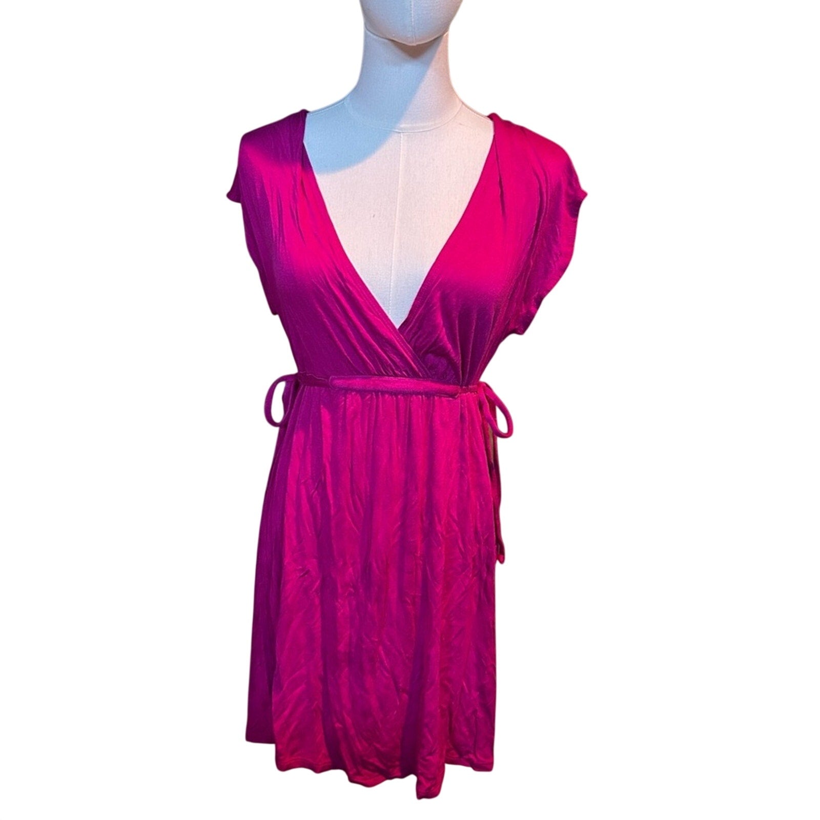 Merona Magenta Pink Faux Wrap Mini Dress Size M Cap Sleeve Soft Knit Boho