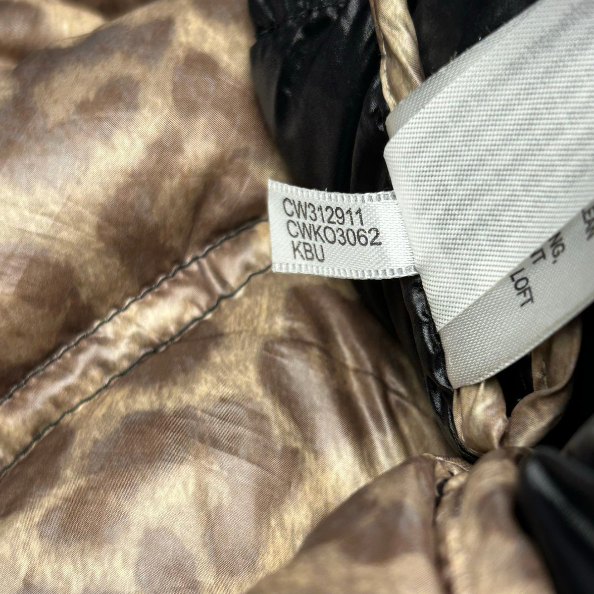 Calvin Klein XL Black Puffer Jacket Cheetah Lined Casual Gorpcore Minimalist
