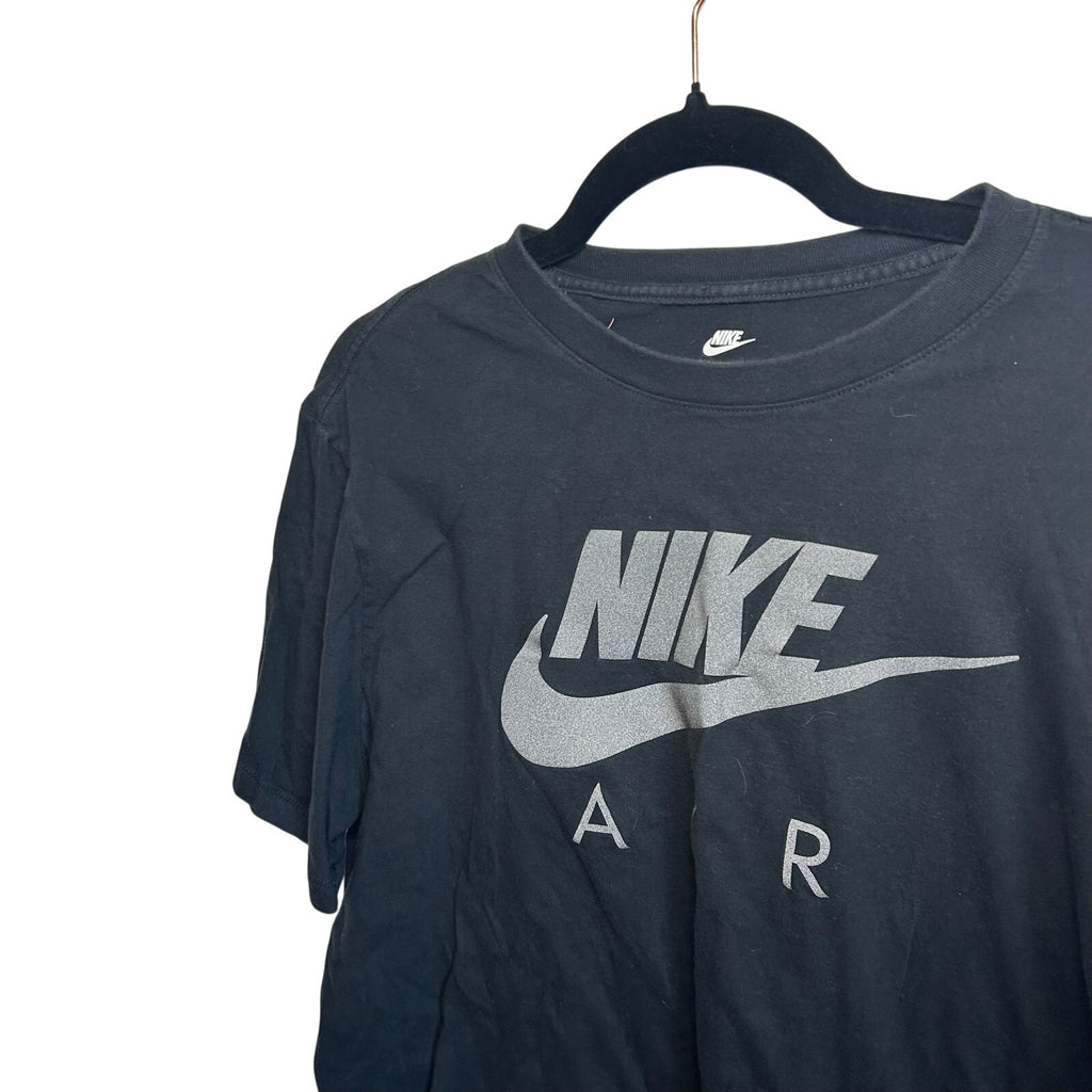Nike Graphic T-Shirt Black L Short Sleeve Cotton Activewear Sportswear Skater