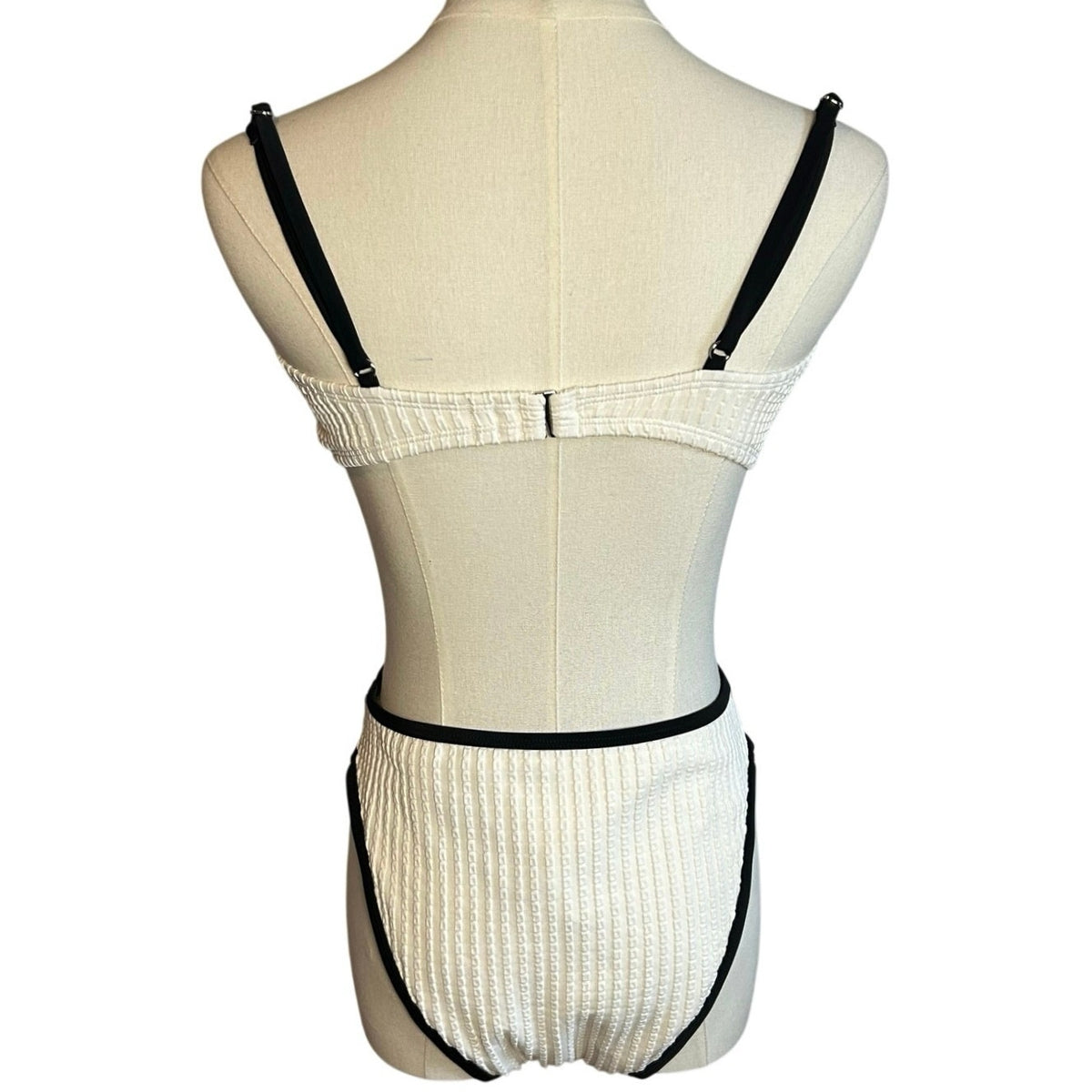 NWT Cupshe White Black Trim Bikini Bridal Honeymoon Beach M L Minimalist Preppy