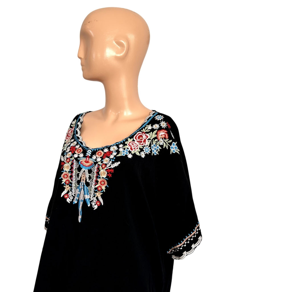 Black Southwestern Embroidered XL Rayon Batwing Blouse Top Boho Peasant Western