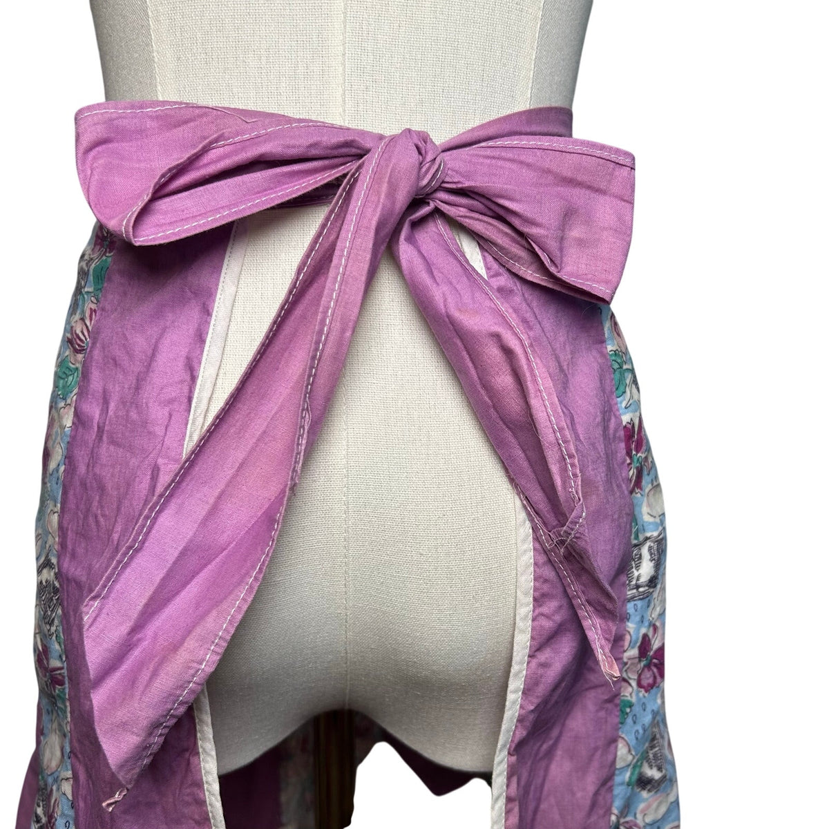 VTG 50s Purple Floral Print Half Apron Cottagecore Retro Twee Cotton Mod Pocket