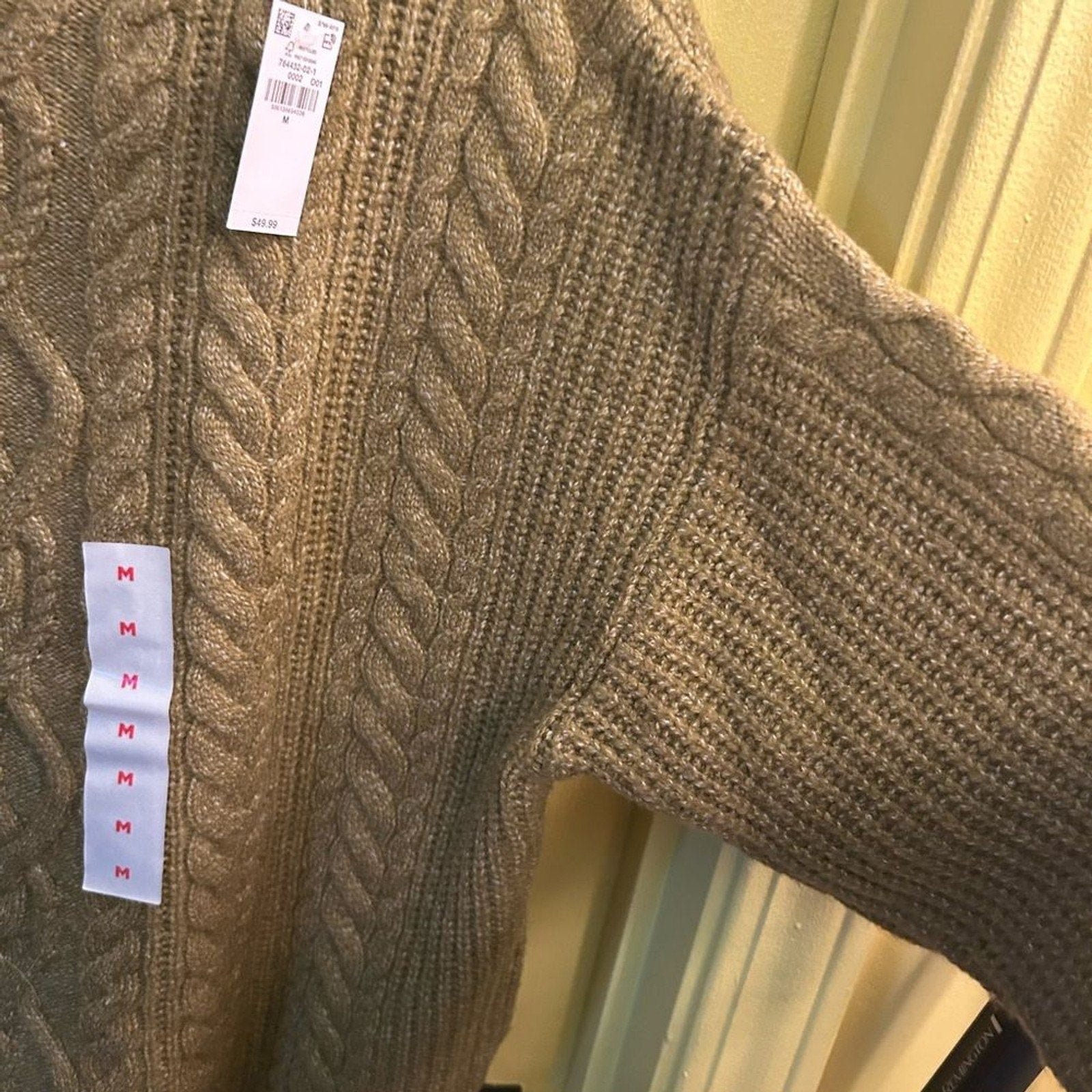 NWT Old Navy SoSoft Cable Knit Sweater Medium Mustard Green Mock Neck Fisherman