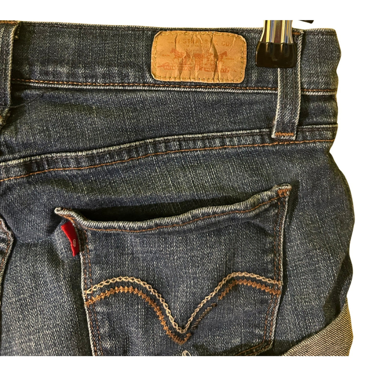 Levi's 529 Curvy Cut Off Denim Shorts Women's Size 4 Dark Wash Indigo