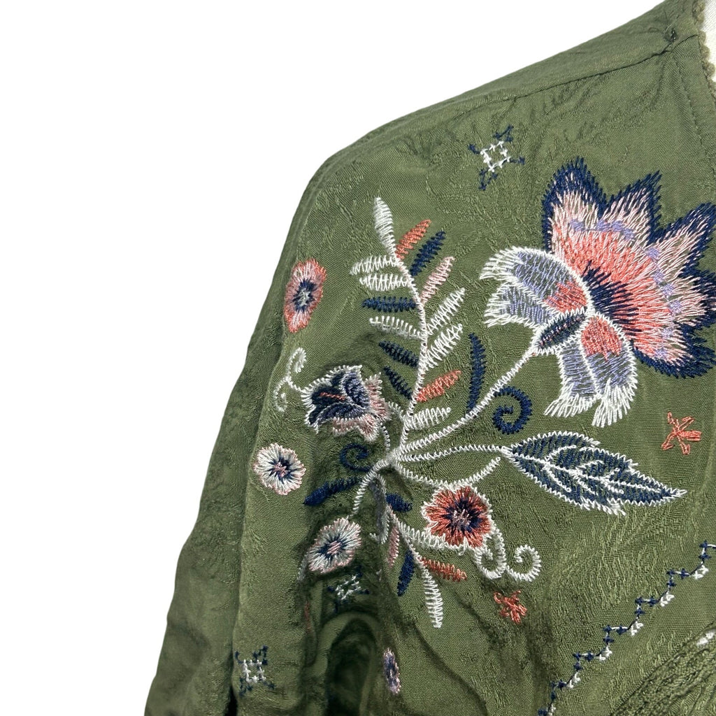 Knox Rose Blouse Small Green Rayon Embroidered Boho Peasant Indie Retro Cottage