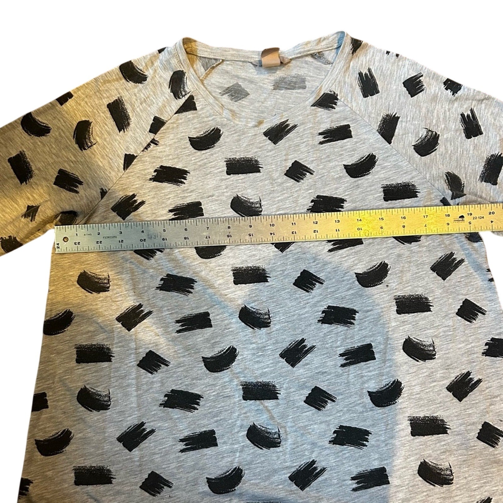 H&M Gray Black Brushstroke Print 3/4 Sleeve Scoop Neck Top Size L Very Soft