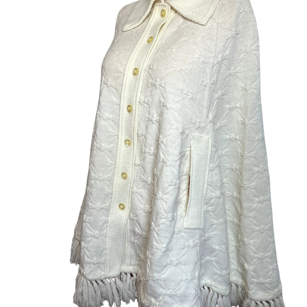 VTG 70s Cuddle Knit OS White Button Front Fringe Knit Poncho Cape Sweater Twee