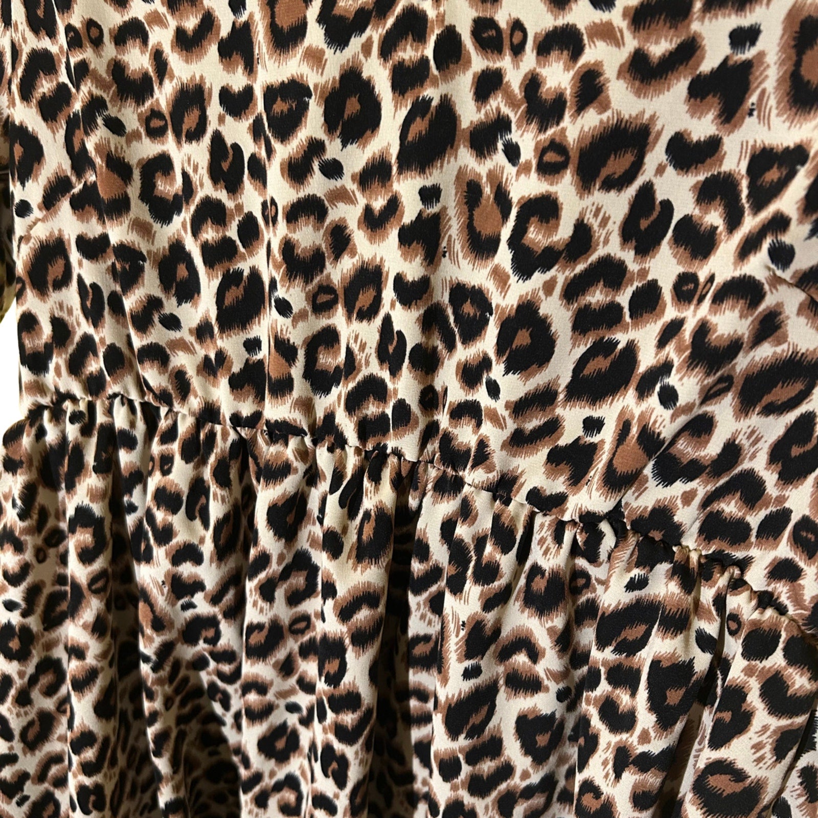 Cheetah Animal Print V-Neck Elastic Waist Mini Dress Medium Mob Wife Whimsygoth