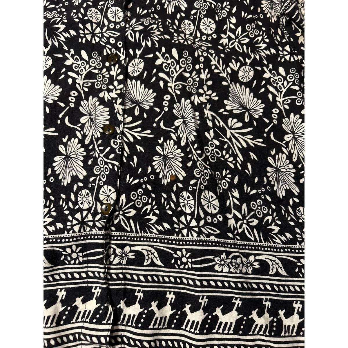 VTG Studio Basic Black White Floral Deer Border Print Rayon Blouse Size L