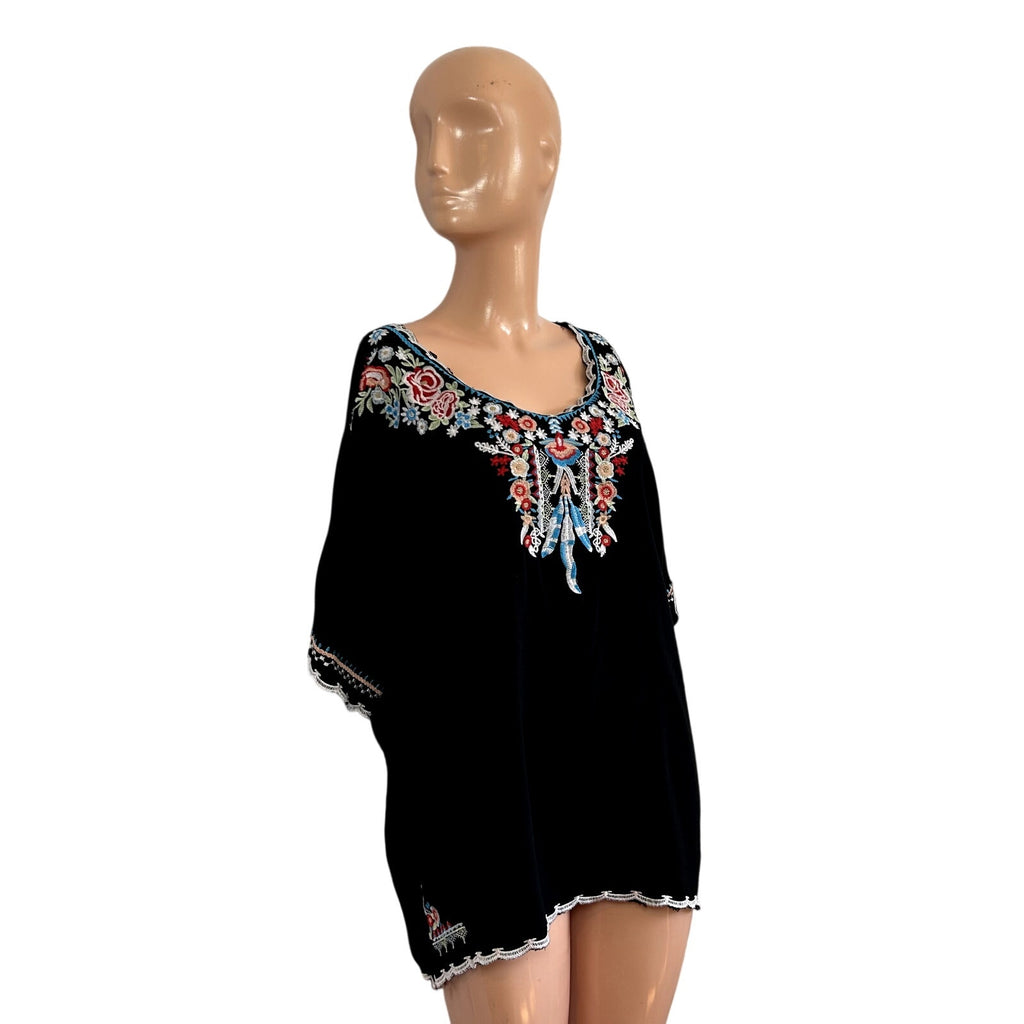 Black Southwestern Embroidered XL Rayon Batwing Blouse Top Boho Peasant Western
