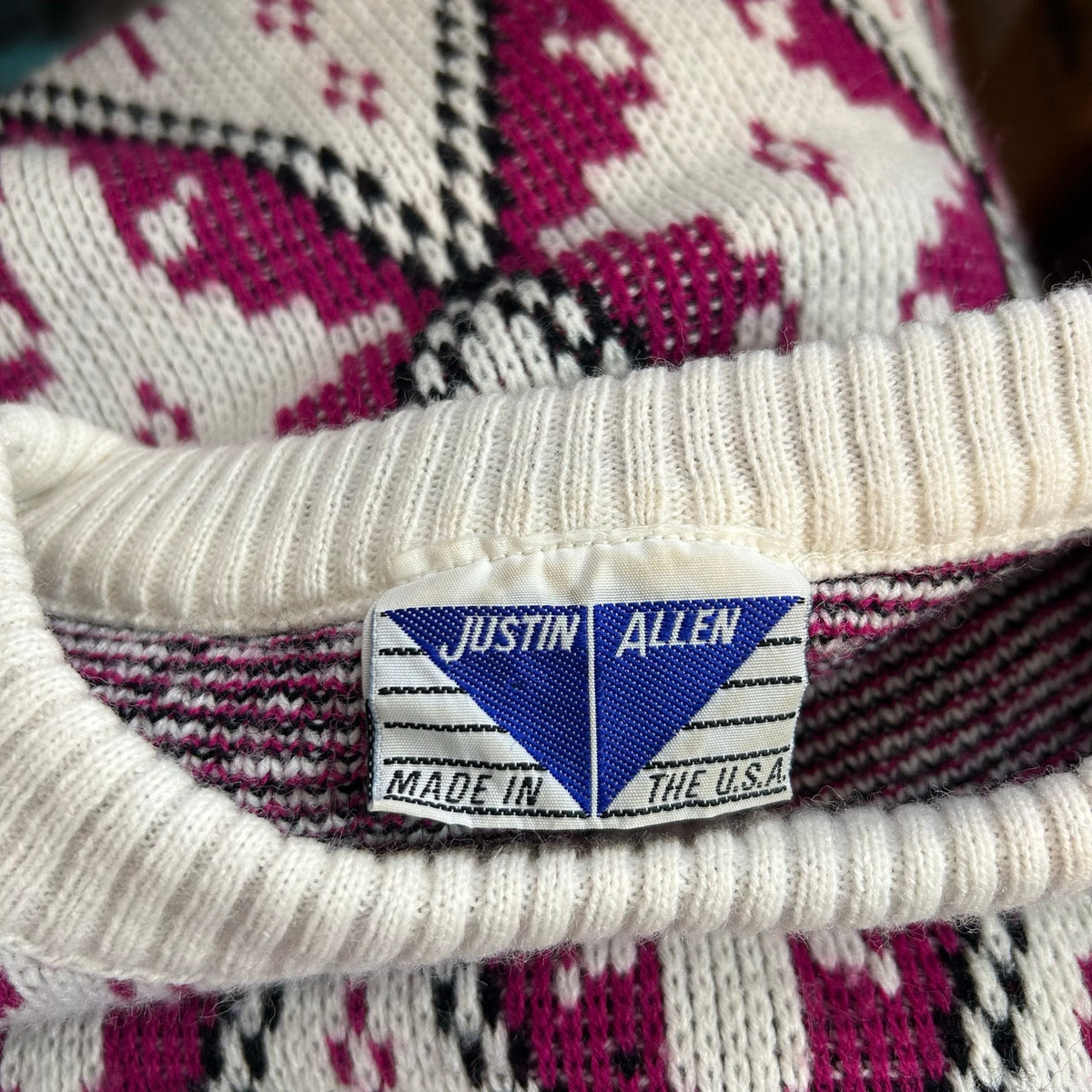 VTG 80s Justin Allen Geometric Diamond Sweater Made in USA Magenta White L