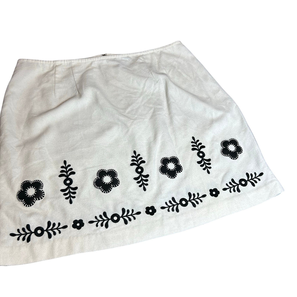 VTG 90s Venezia White Black Embroidered Mini Skirt Plus 16 XL Grunge Retro Y2K