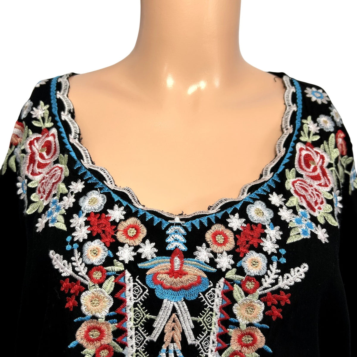 Black Southwestern Embroidered XL Rayon Batwing Blouse Top Boho Peasant Western
