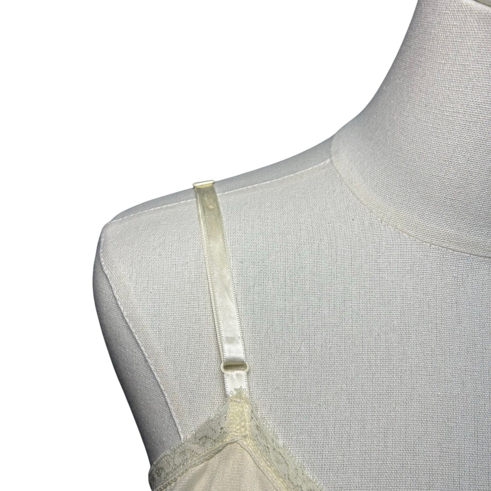 VTG 70s JCPenney Cream Slip S Minimalist Lingerie Coquette Cottage Romantic Twee