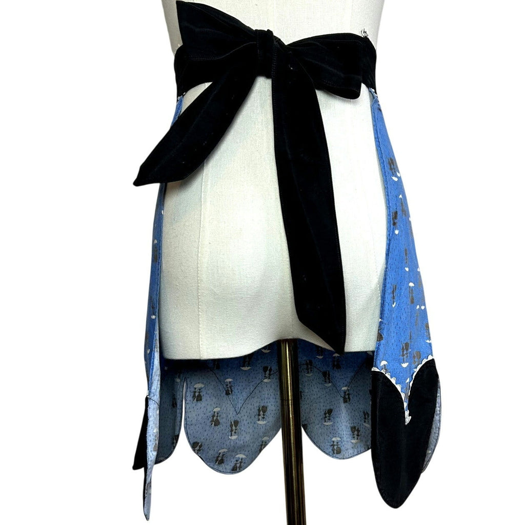 VTG 50s Blue Umbrella Print Apron Scalloped Rick Rack Trim Cottage Grandma Retro