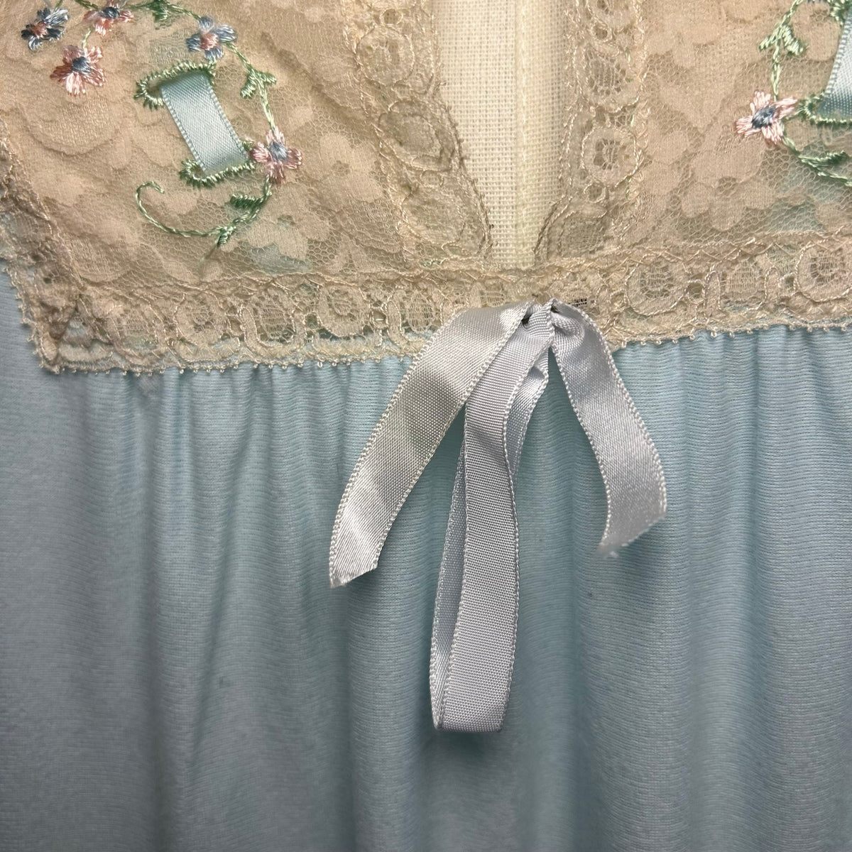 VTG 70s Blue Floral Lace Nightgown Sears XL Nylon Bridal Coquette Romantic Bow