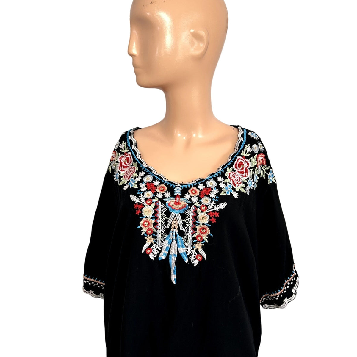 Black Southwestern Embroidered XL Rayon Batwing Blouse Top Boho Peasant Western