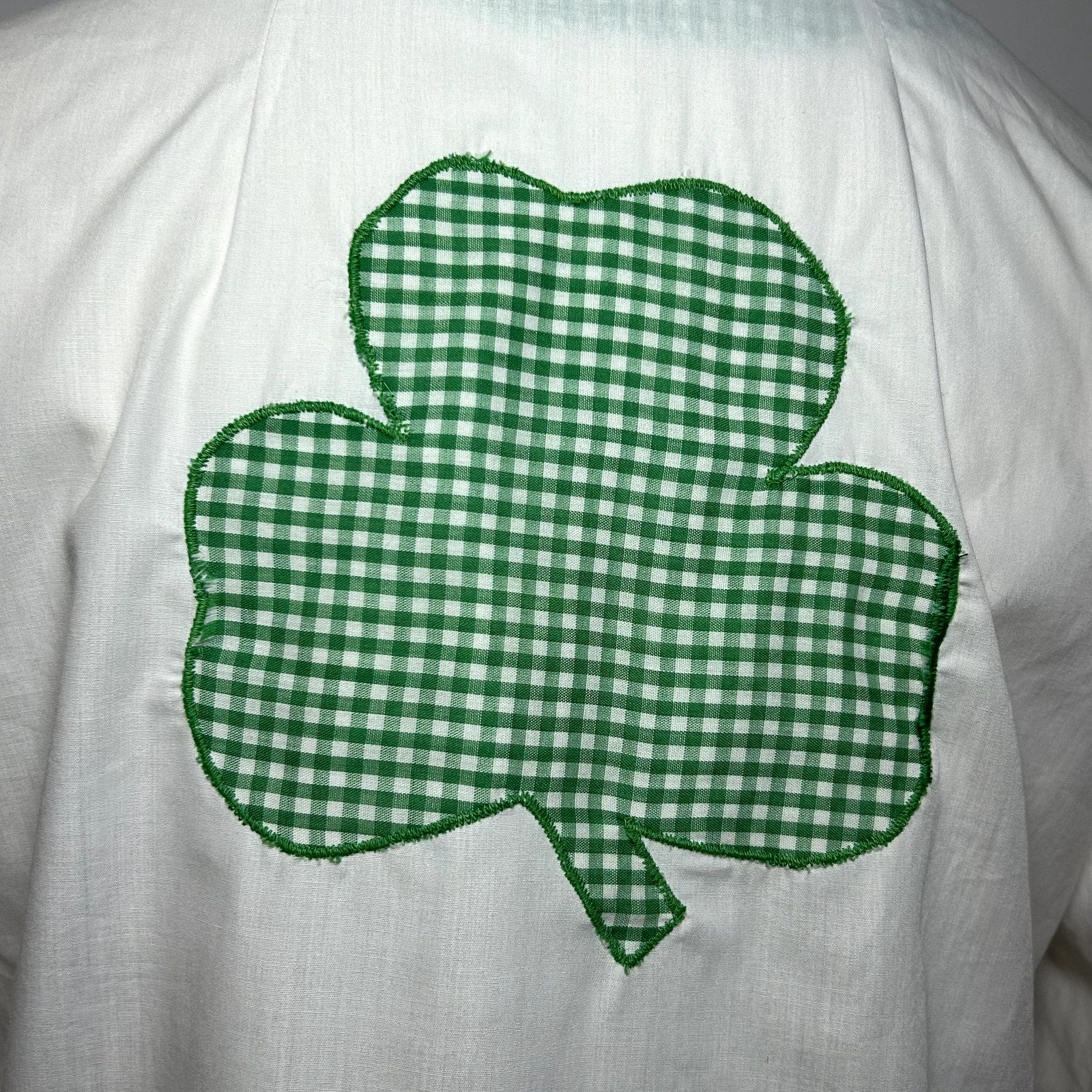 VTG 70s White Shamrock M Embroidery Gingham St. Patrick's Day Top Twee Retro