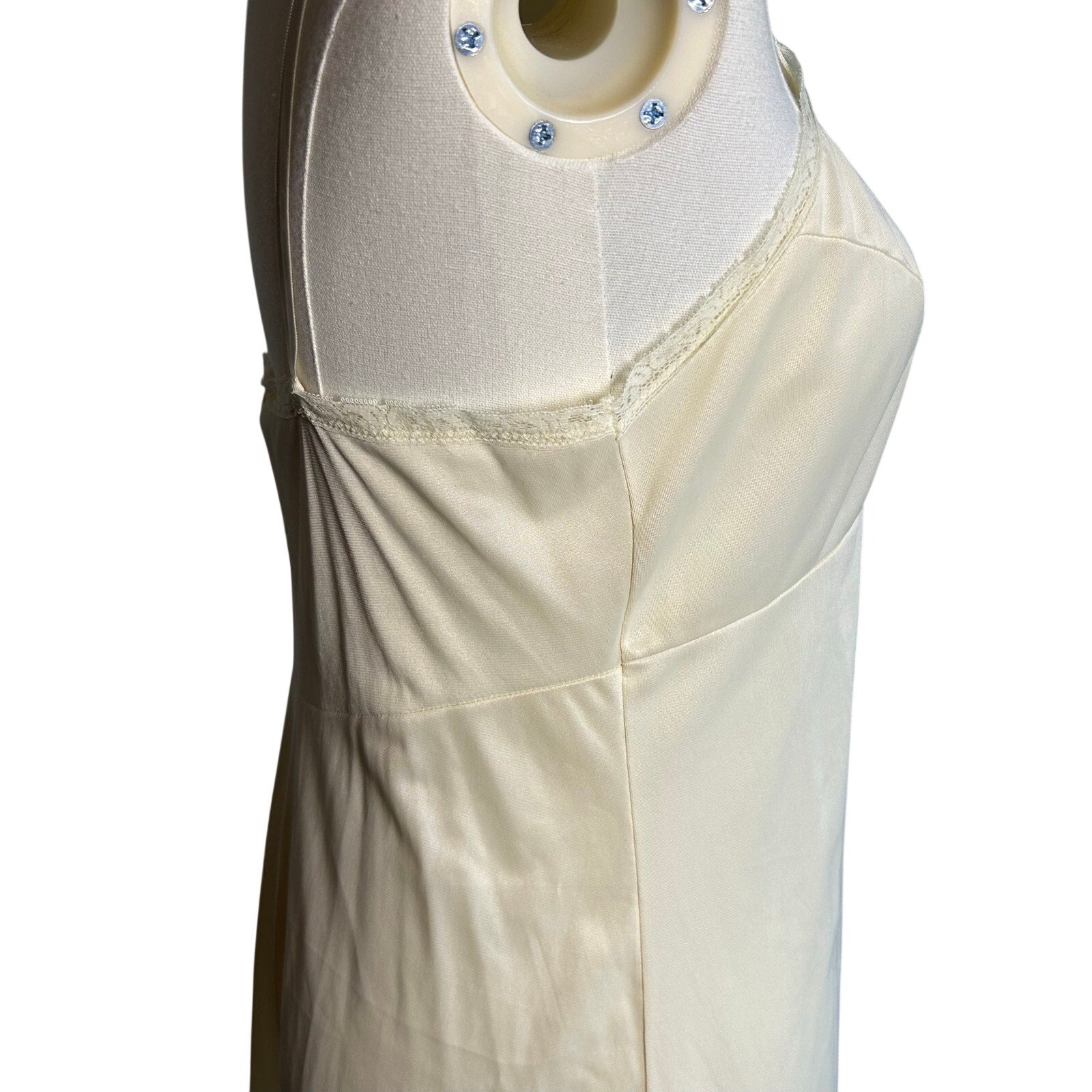VTG 70s JCPenney Cream Slip S Minimalist Lingerie Coquette Cottage Romantic Twee